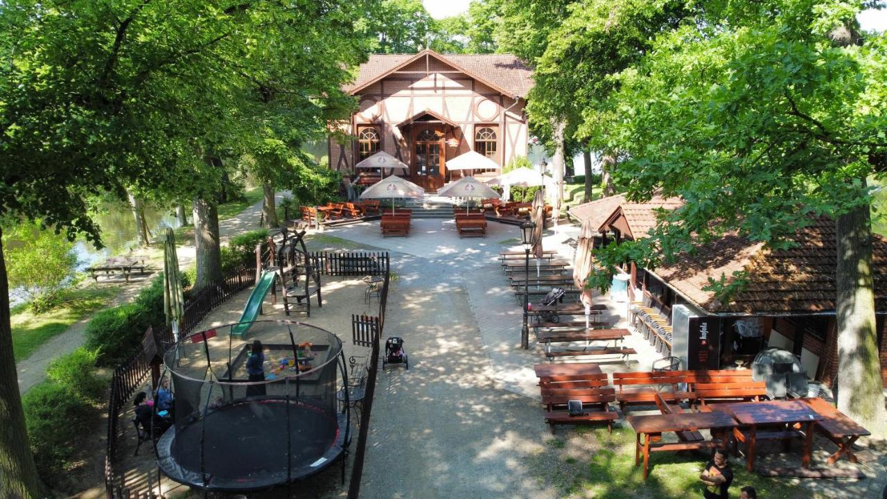 Penzion Restaurace Ostrov Pisek  Ngoại thất bức ảnh